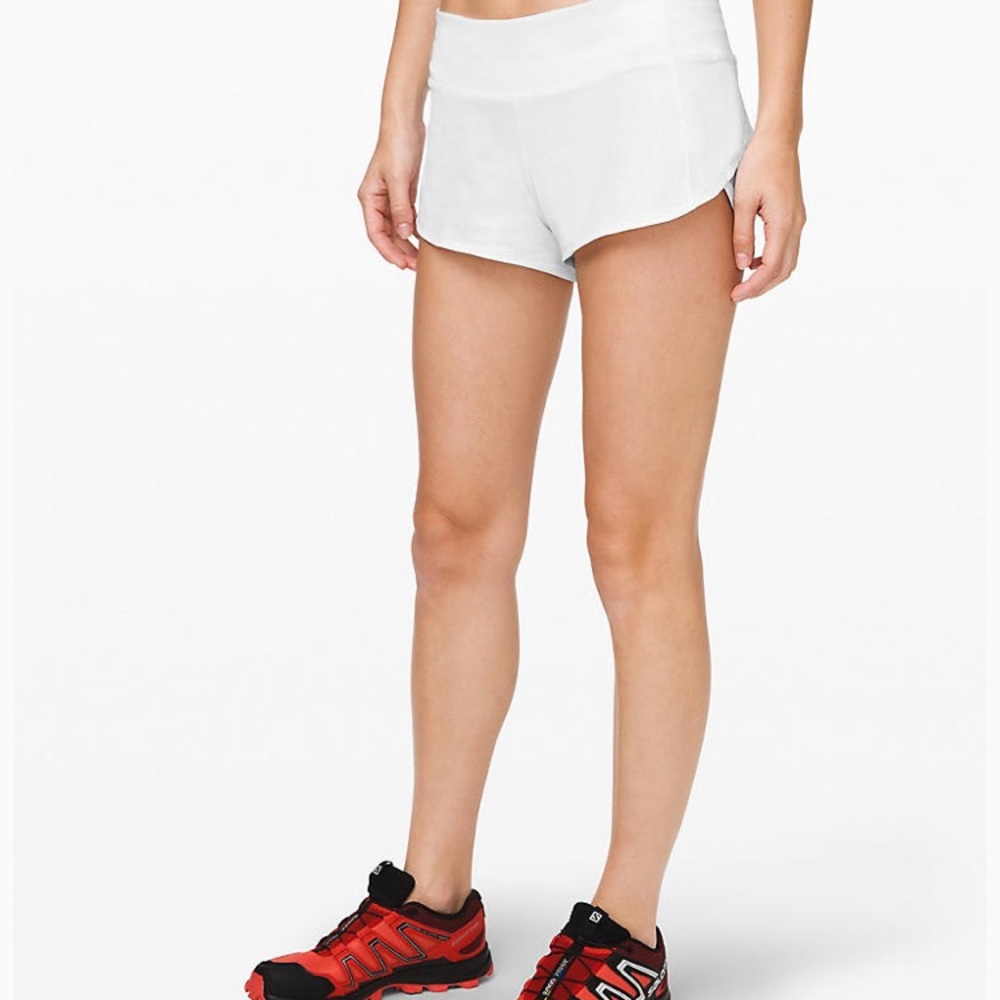 Lululemon speed up shorts 2.5 inch, size 6